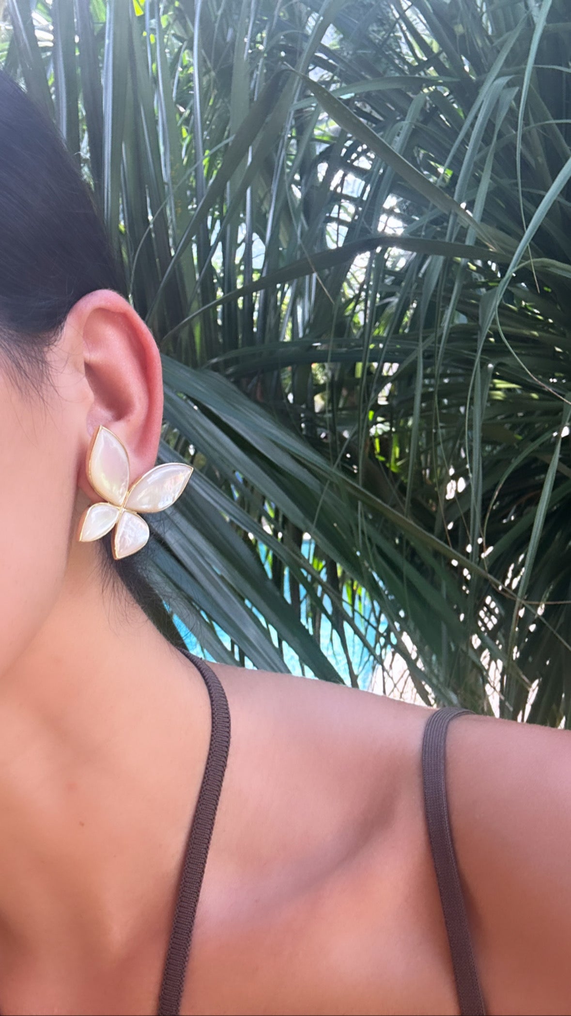 Mother-of-pearl butterfly earrings