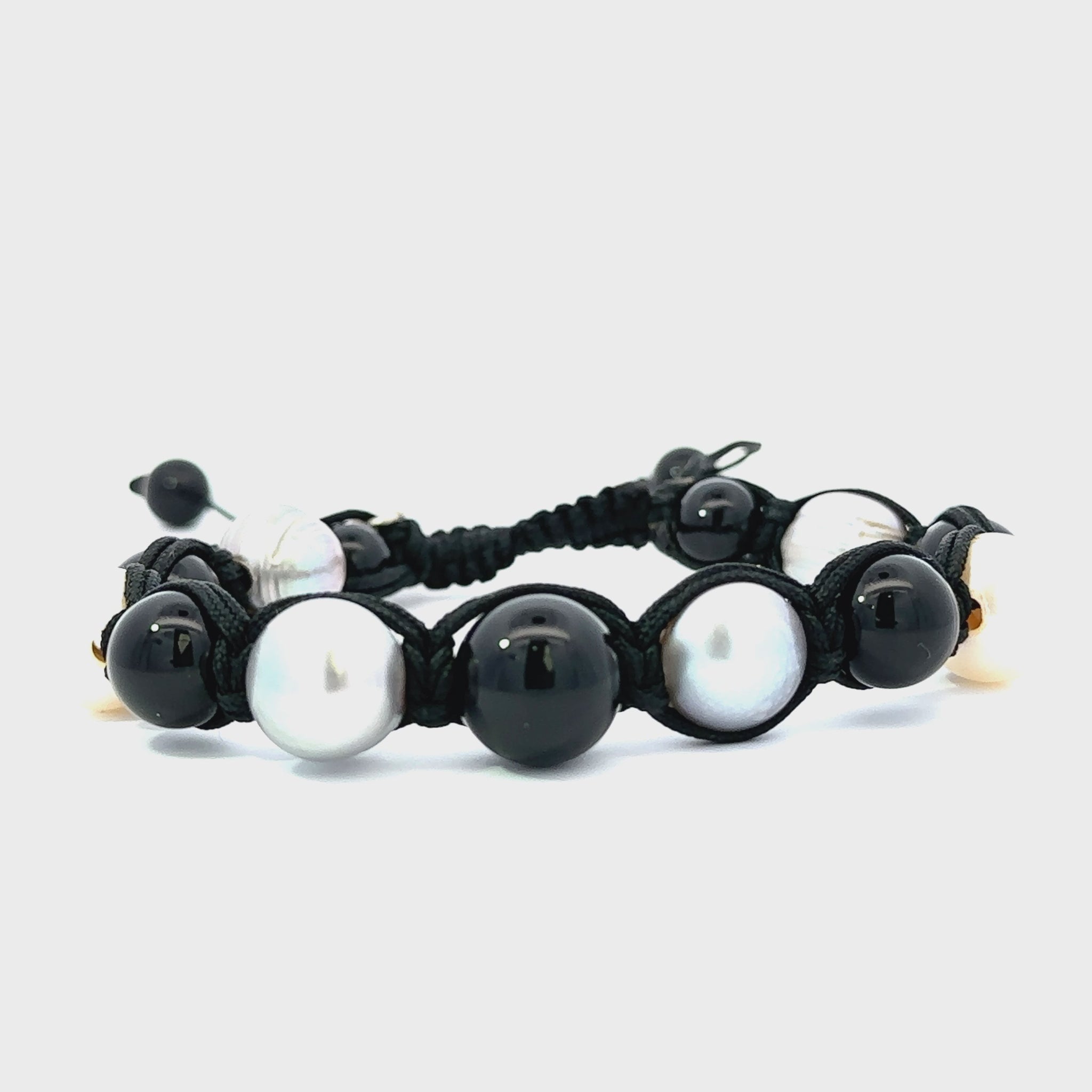 BLACK ONYX AND PEARLS BRACELET__2023-10-10-13-56-03.mp4